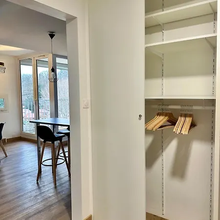Brand-new 3br Balcony Desks Parking A450 Brignais
