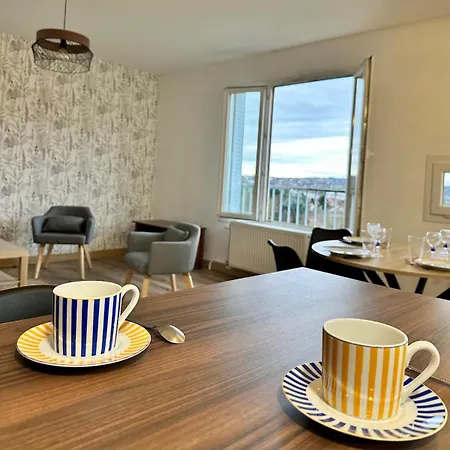Brand-new 3br Balcony Desks Parking A450 Apartamento Brignais