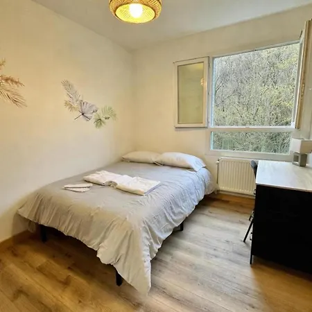 Brand-new 3br Balcony Desks Parking A450 * Brignais